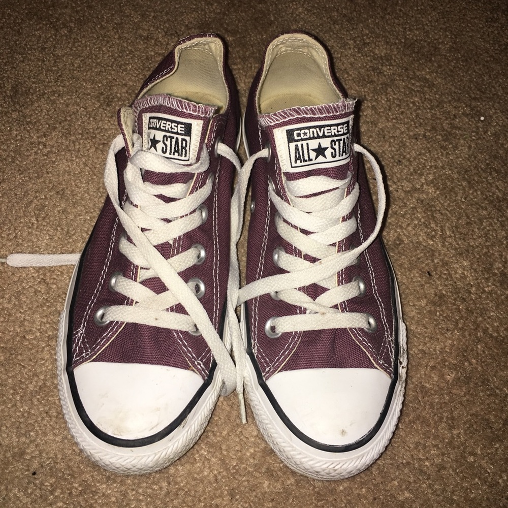 Converse All-Stars Chucks Burgundy size 7 women